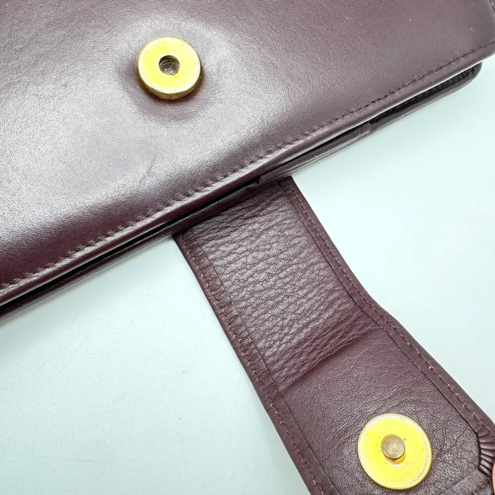 Day Runner Genuine Leather Classic Size Planner Binder Organizer